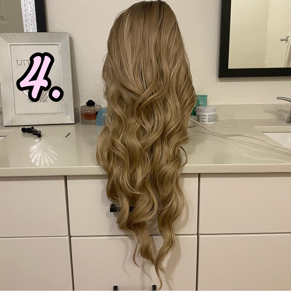 Long Blonde Ombré “Shining Yourself” Wig